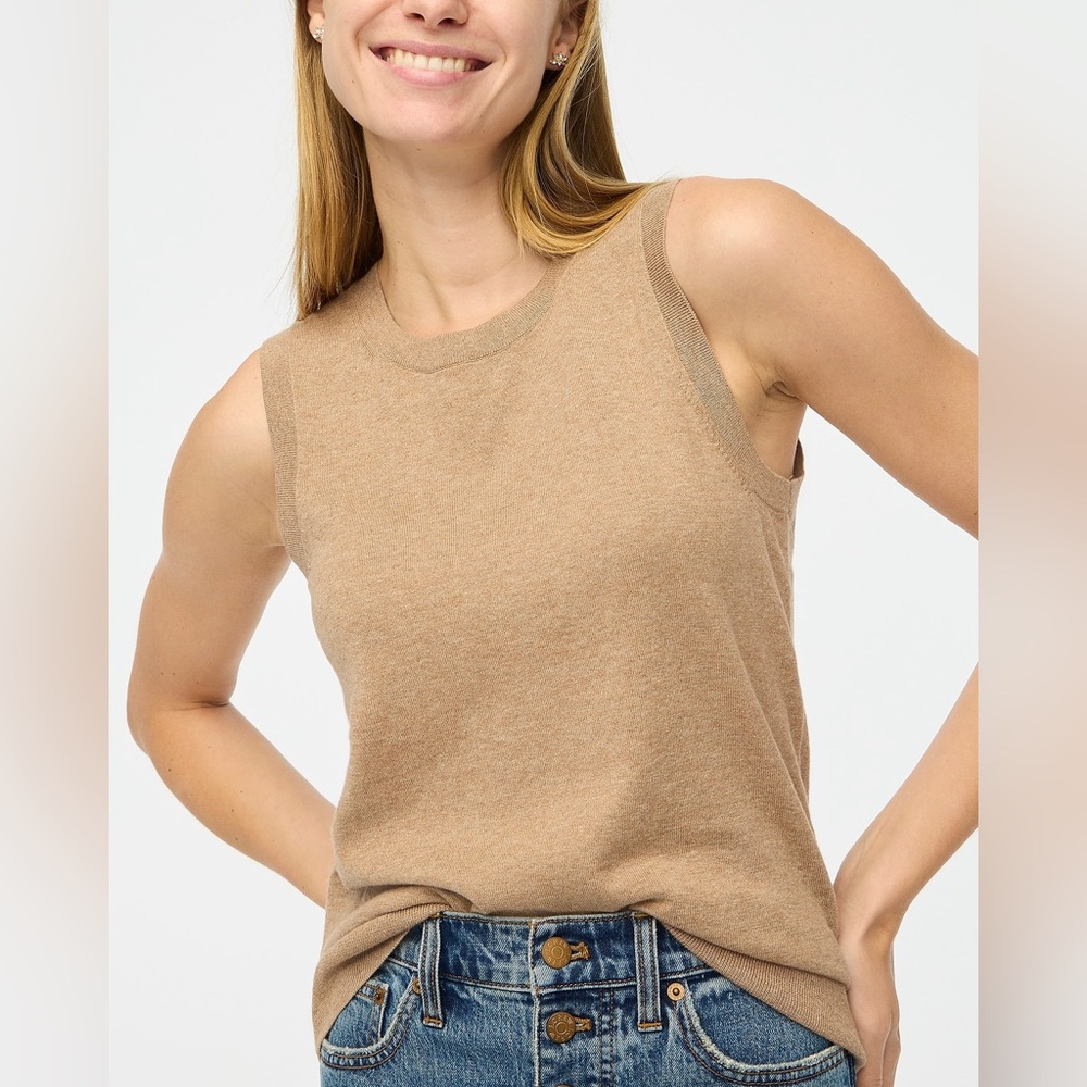Sleeveless Knit Tank Top in Camel